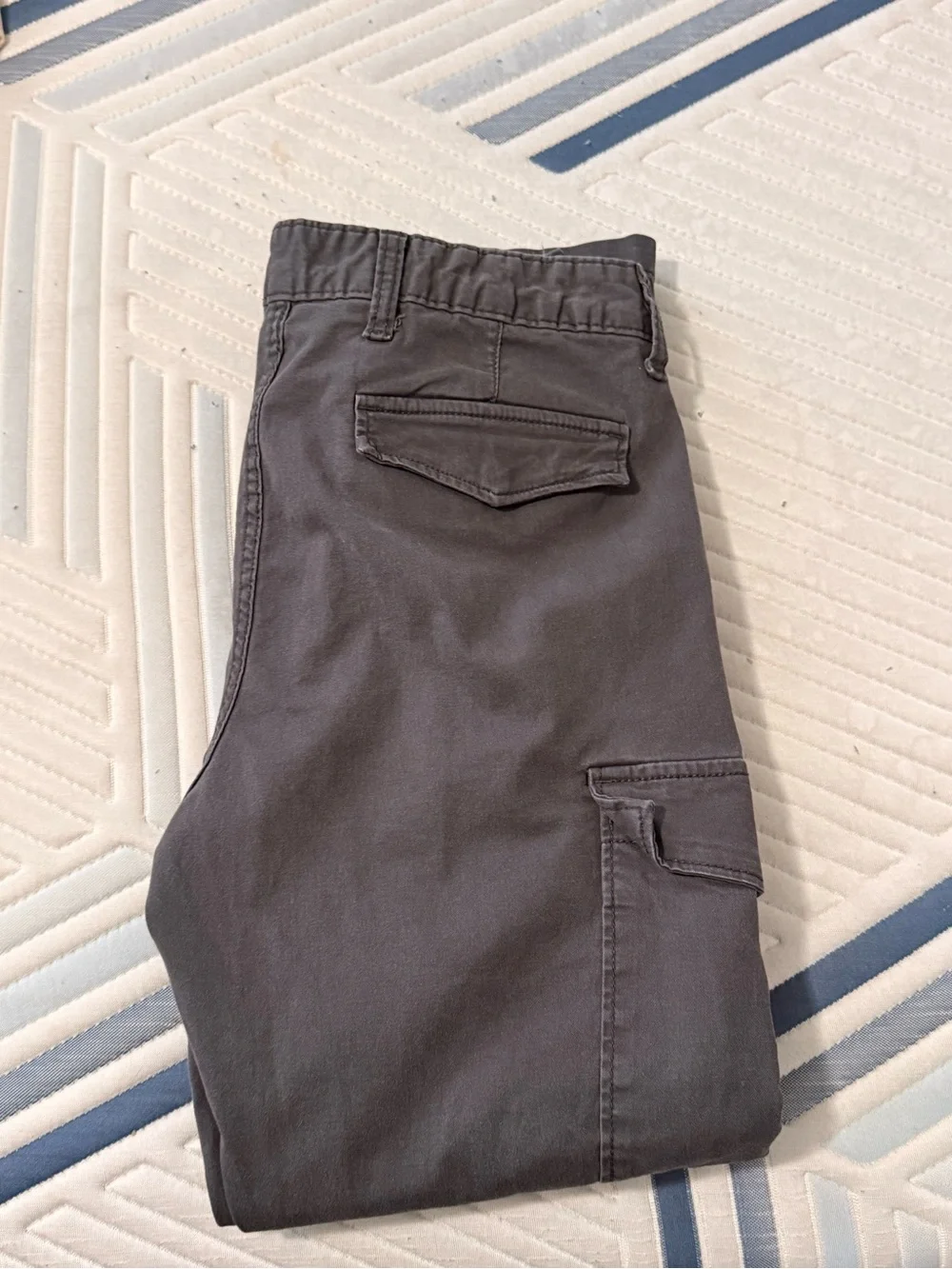 Old Navy Men’s Cargo Pants in Khaki and Charcoal Two-Pack